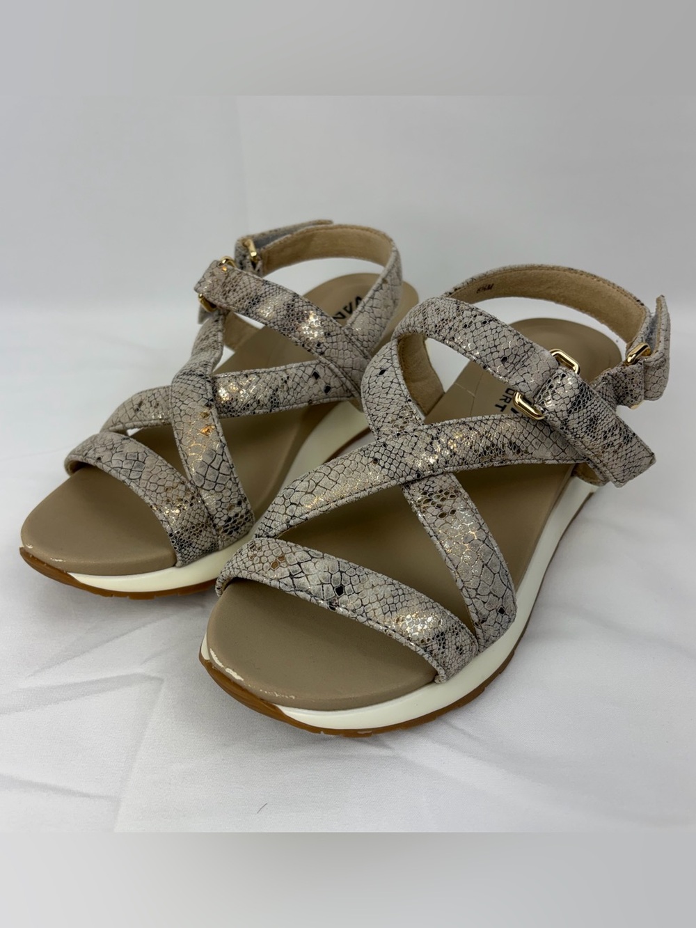 *NEW* Vaneli Trevin Wedge Heel Sandals Snake Print Shimmer Size 6.5